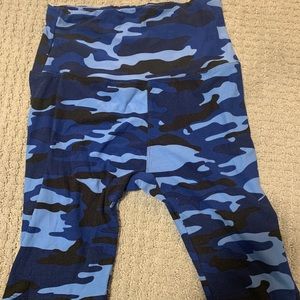 Camo biker shorts